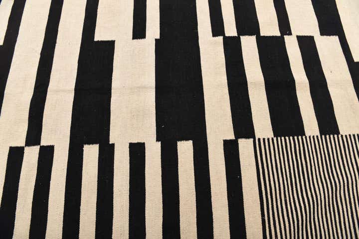 4' 11 x 6' 7 Hand Woven Kilim Modern Wool Rug