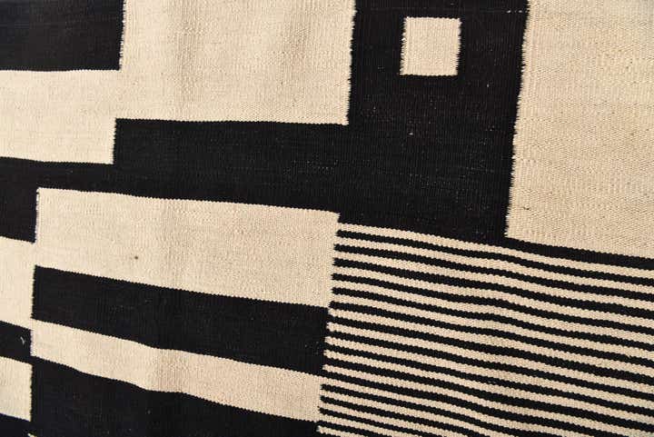 4' 11 x 6' 7 Hand Woven Kilim Modern Wool Rug