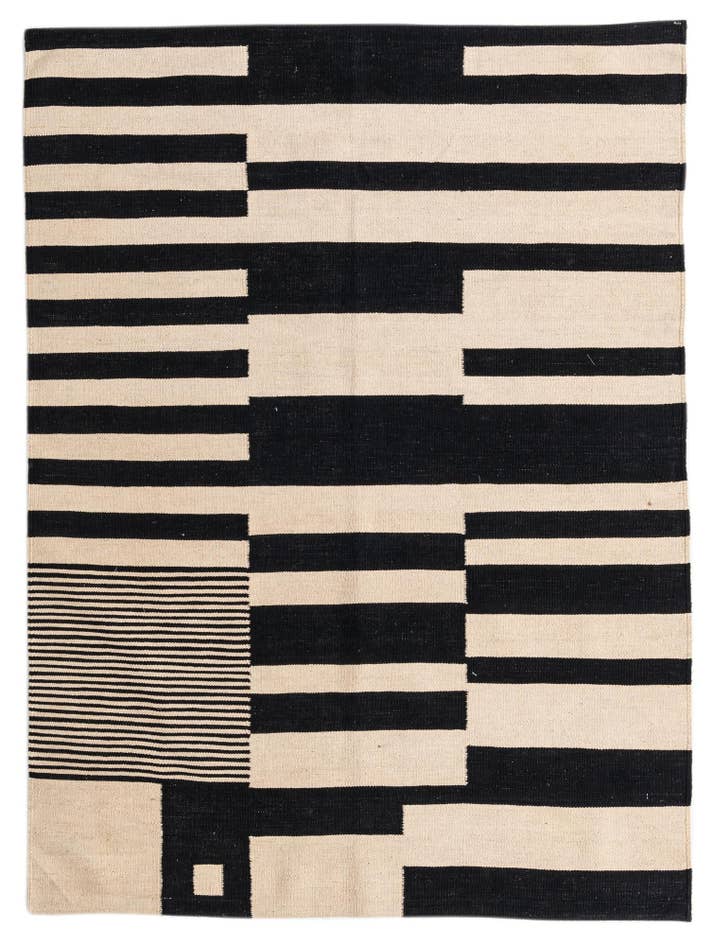 Detail image of 4' 11 x 6' 7 Hand Woven Kilim Modern Wool Rug