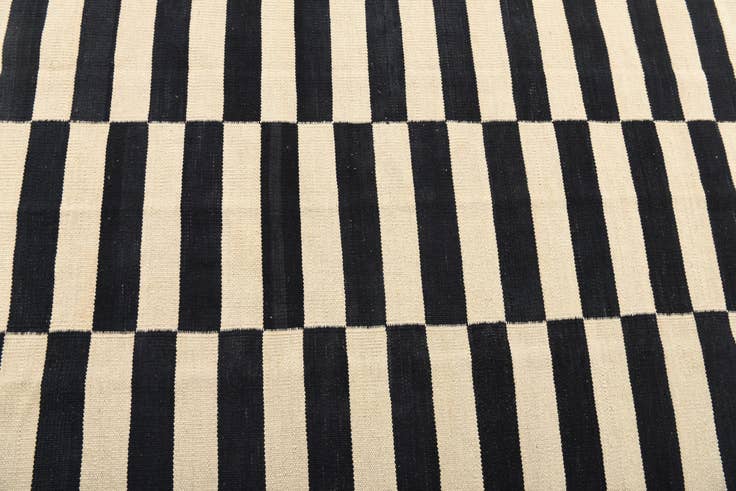 Detail image of 3' 4 x 4' 11 Hand Woven Kilim Modern Wool Rug