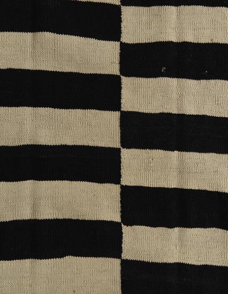 Detail image of 8' 1 x 9' 8  Hand Woven Kilim Modern Wool Rug