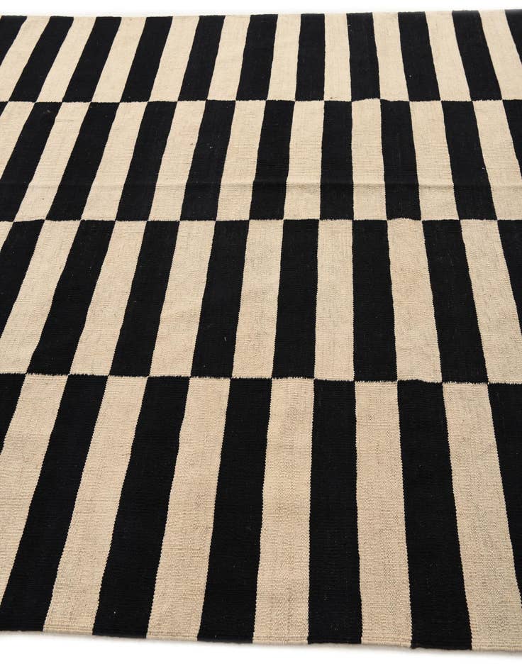 Detail image of 6' 8 x 9' 9  Hand Woven Kilim Modern Wool Rug