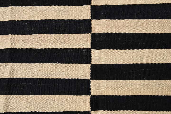 8' 5 x 9' 7 Hand Woven Kilim Modern Wool Rug