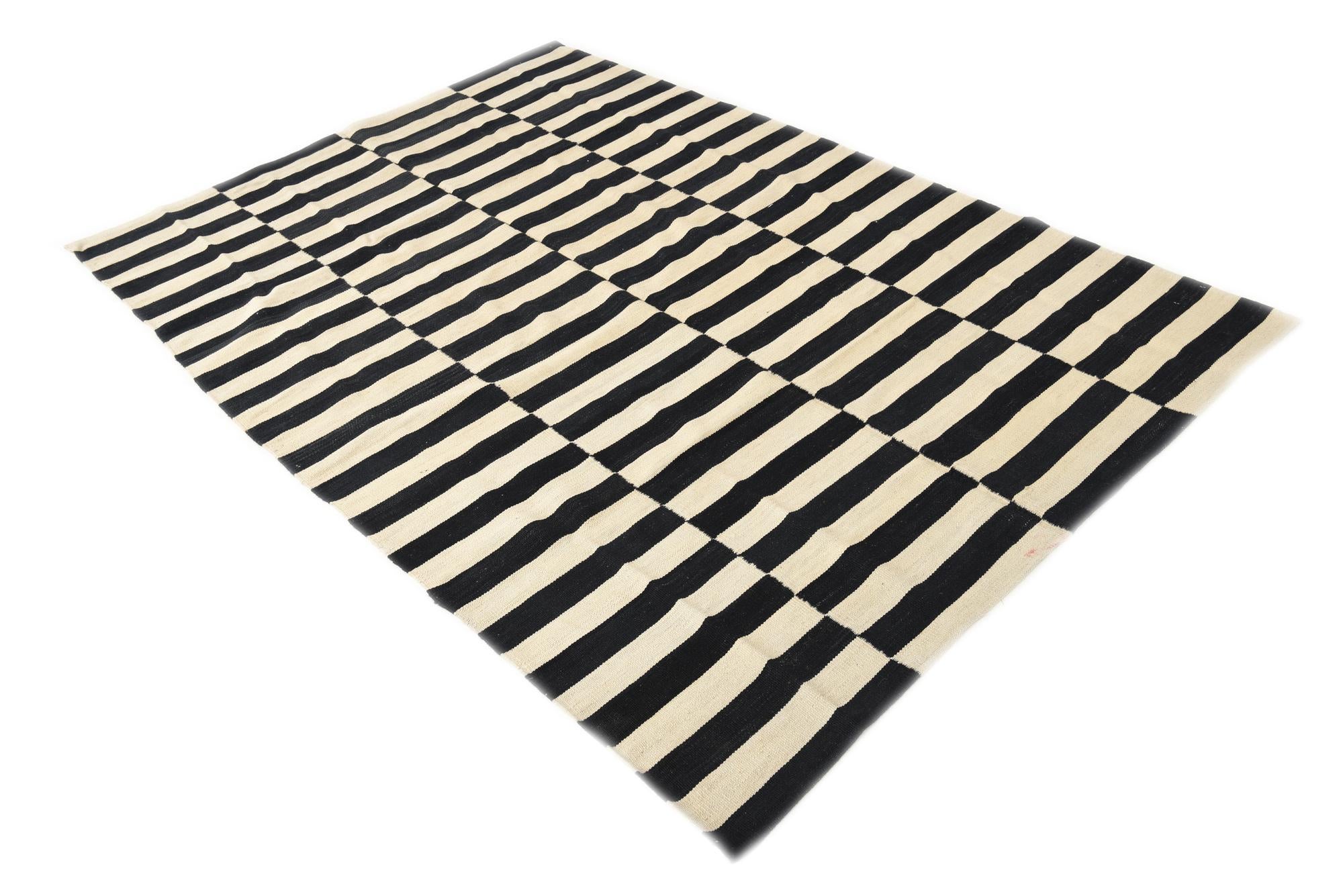 5' 4 x 7' 9 Hand Woven Kilim Modern Wool Rug