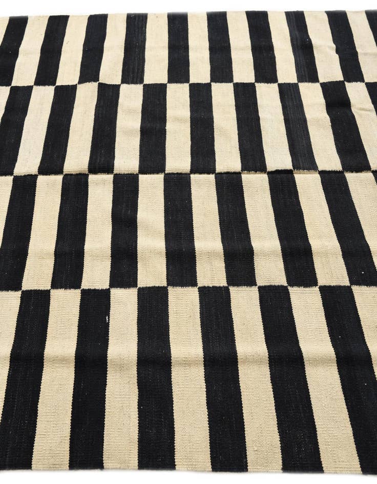 Detail image of 5' 4 x 7' 9  Hand Woven Kilim Modern Wool Rug