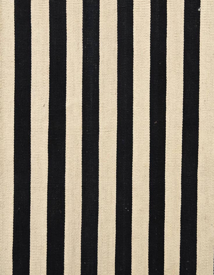 Detail image of 8' 3 x 11'  Hand Woven Kilim Modern Wool Rug