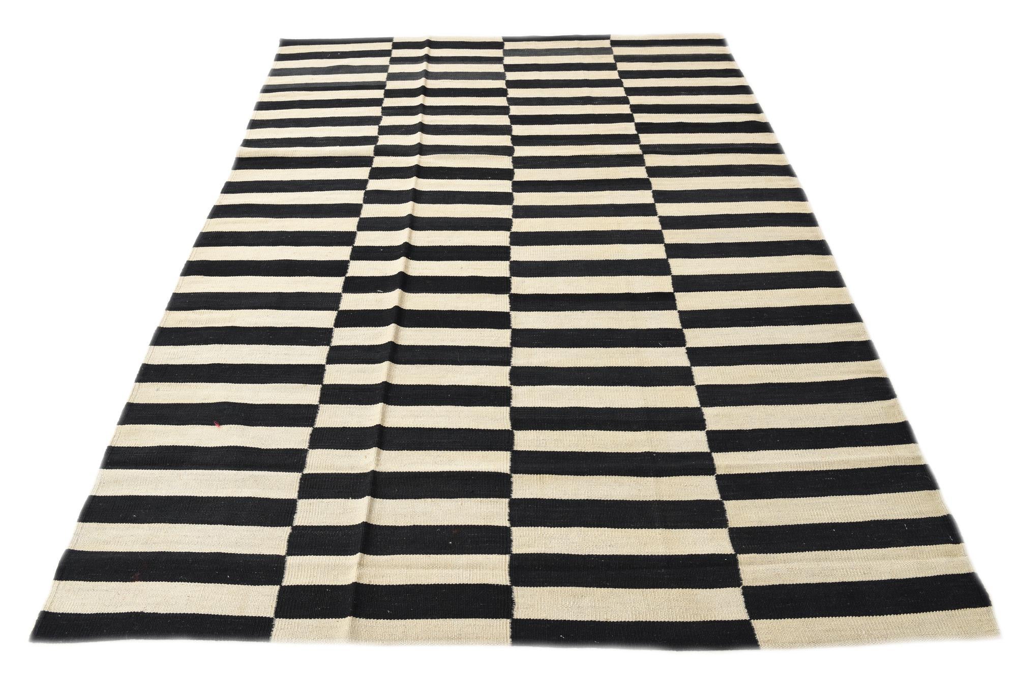 5' 7 x 7' 9 Hand Woven Kilim Modern Wool Rug