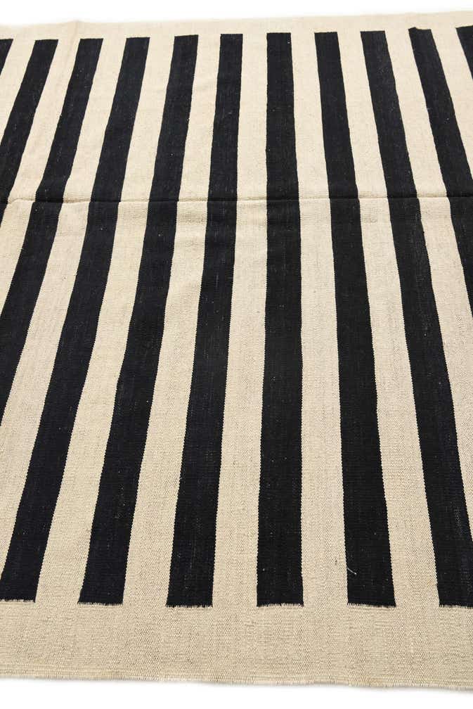 6' 9 x 9' 7 Hand Woven Kilim Modern Wool Rug