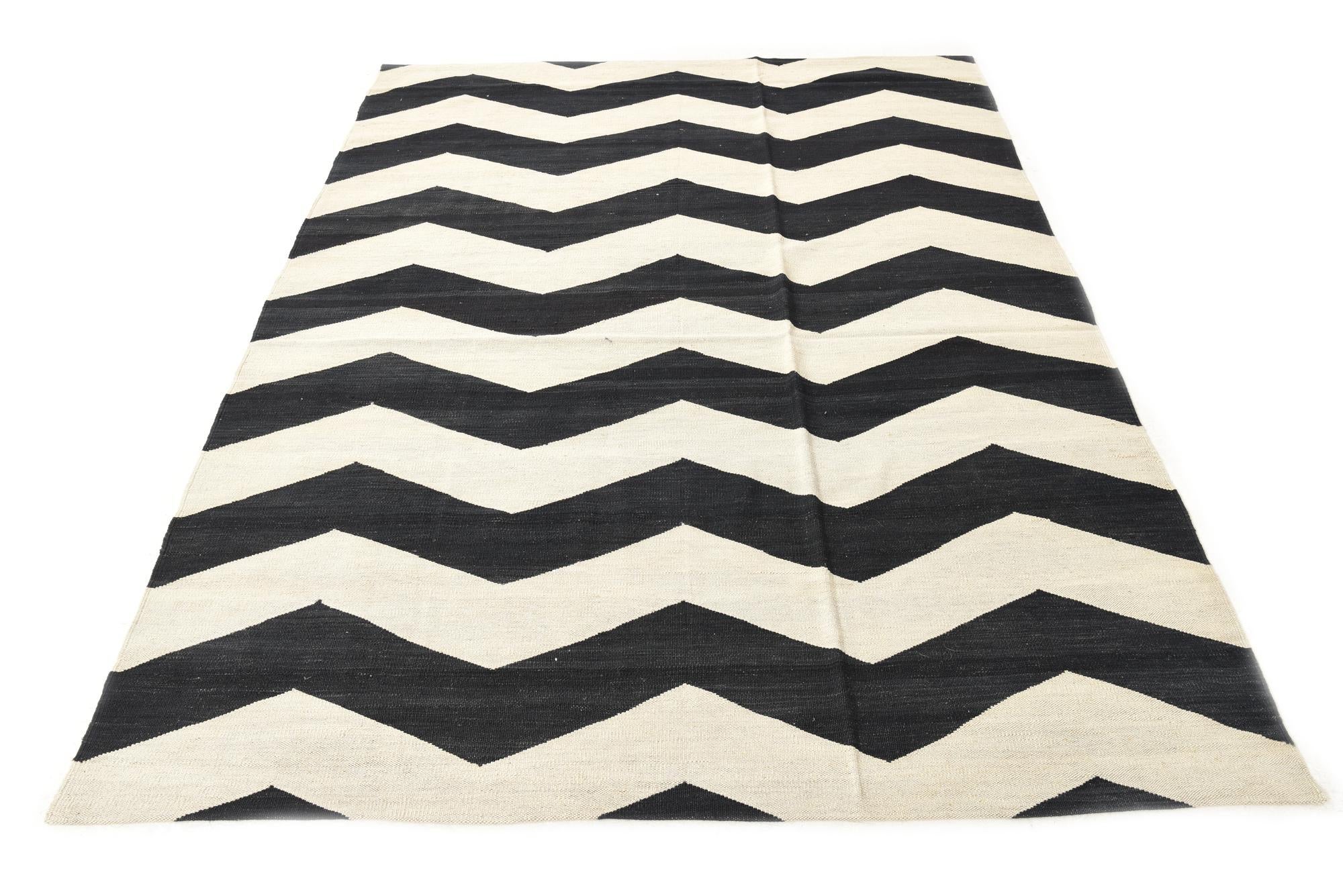 5' 10 x 7' 8 Hand Woven Kilim Modern Wool Rug