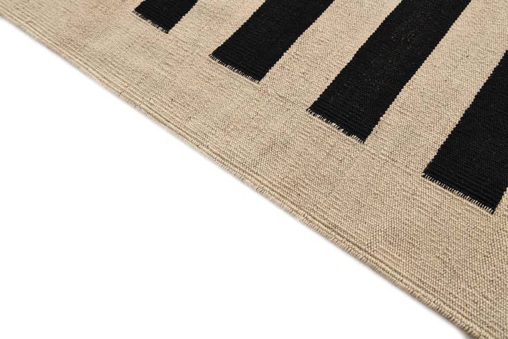 Detail image of 6' 10 x 9' 9 Hand Woven Kilim Modern Wool Rug