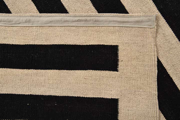 6' 10 x 9' 9 Hand Woven Kilim Modern Wool Rug