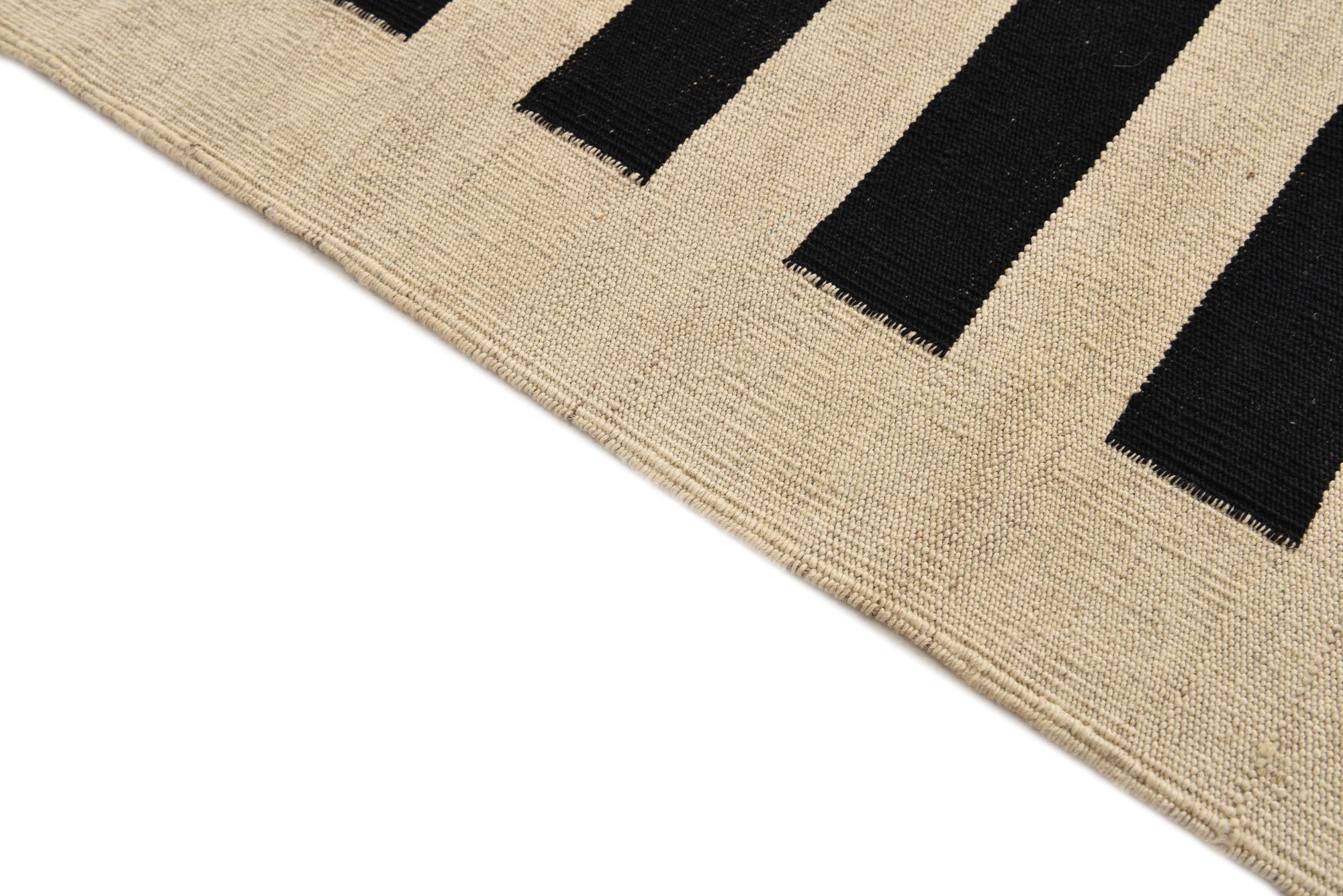 6' 9 x 9' 11 Hand Woven Kilim Modern Wool Rug