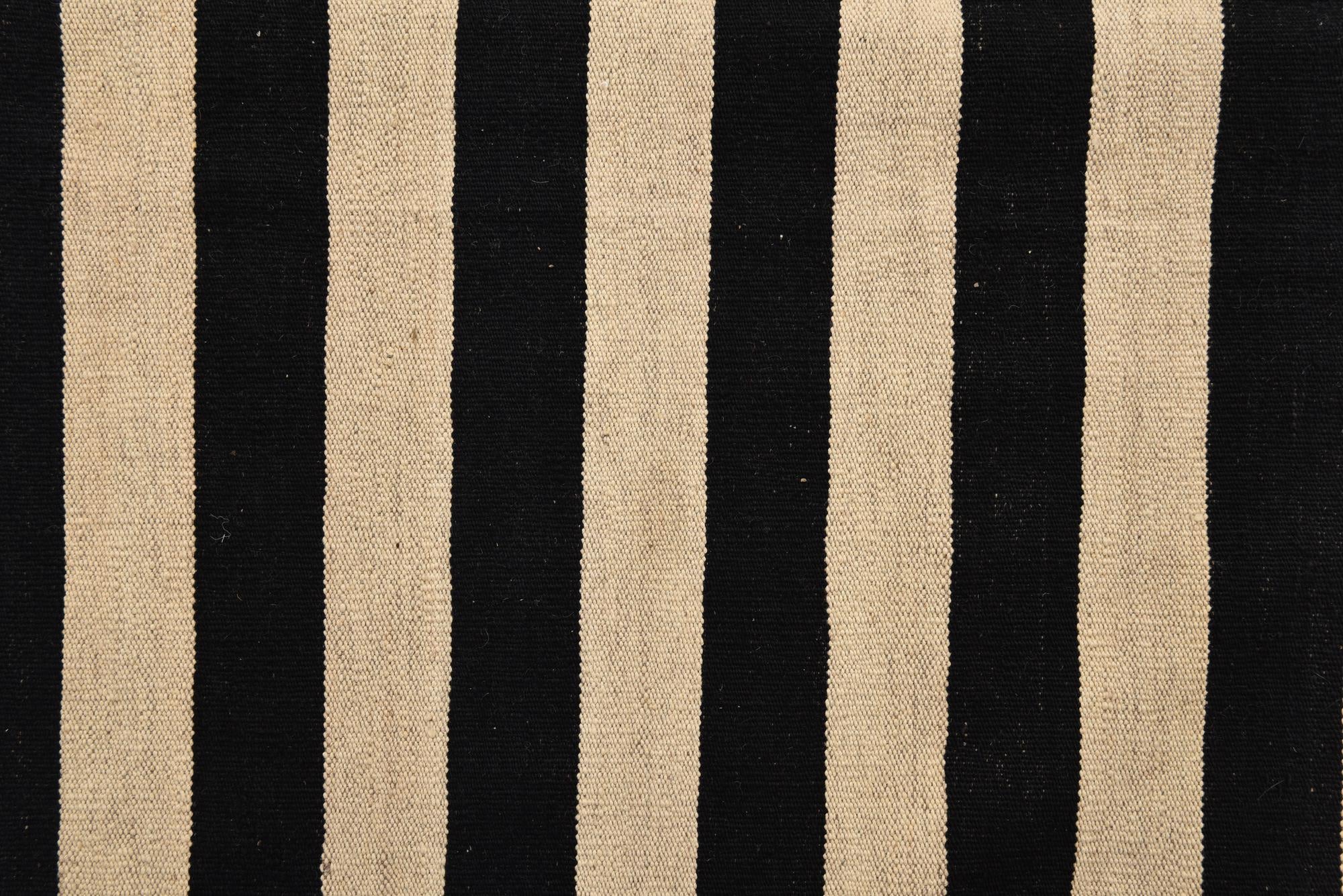 6' 7 x 9' 8 Hand Woven Kilim Modern Wool Rug