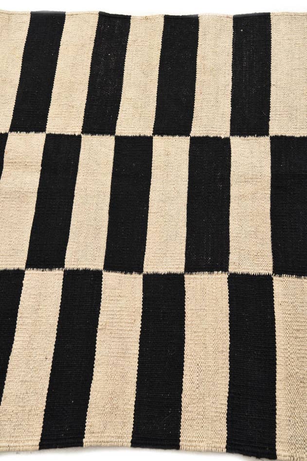 Detail image of 2' 8 x 3' 10 Hand Woven Kilim Modern Wool Rug