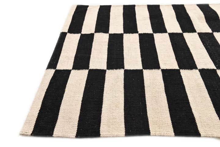 2' 8 x 3' 10 Hand Woven Kilim Modern Wool Rug