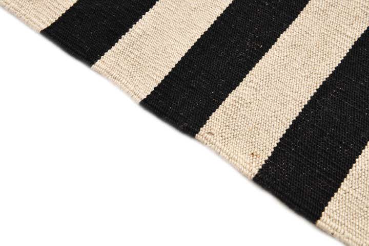 2' 8 x 3' 10 Hand Woven Kilim Modern Wool Rug
