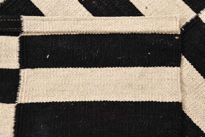 2' 8 x 3' 10 Hand Woven Kilim Modern Wool Rug