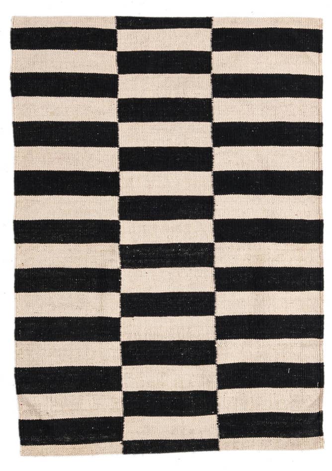 Detail image of 2' 8 x 3' 10 Hand Woven Kilim Modern Wool Rug