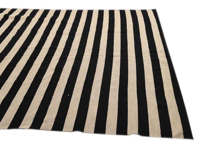 7' x 9' 8 Hand Woven Kilim Modern Wool Rug