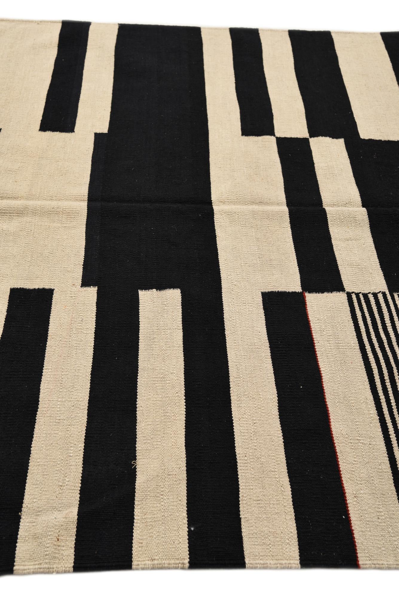 5' 7 x 7' 7 Hand Woven Kilim Modern Wool Rug