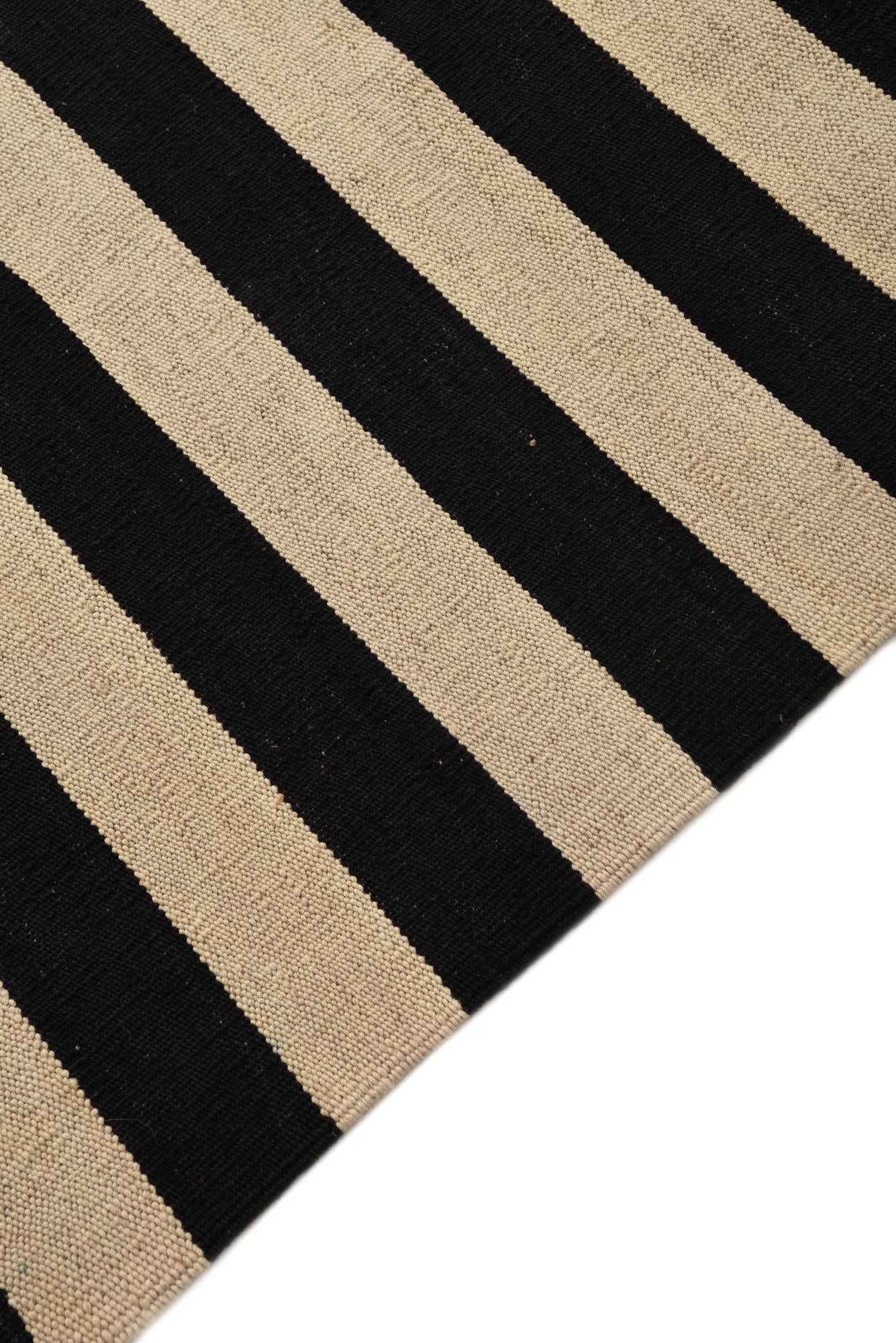5' 9 x 7' 8 Hand Woven Kilim Modern Wool Rug