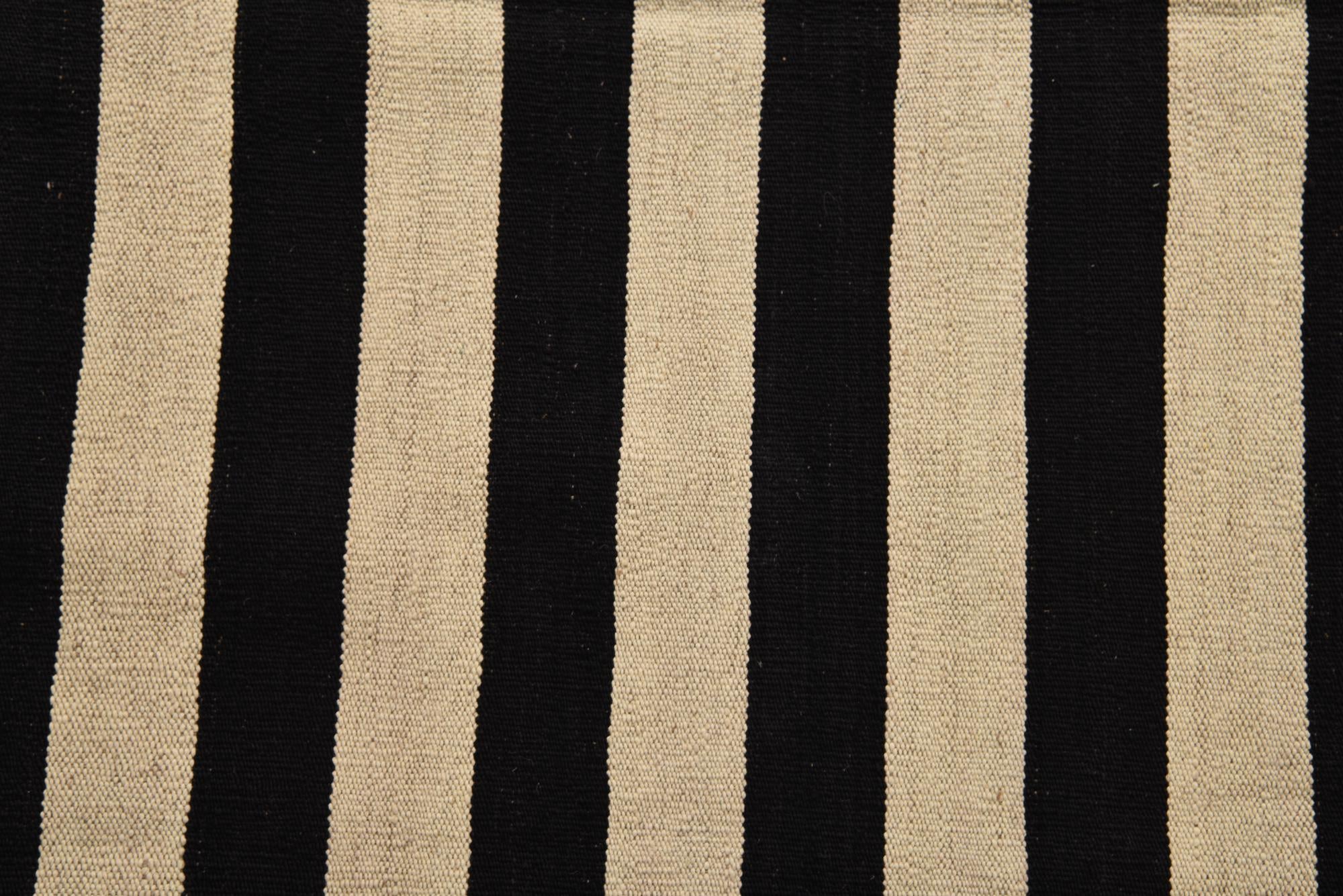 5' 9 x 7' 8 Hand Woven Kilim Modern Wool Rug