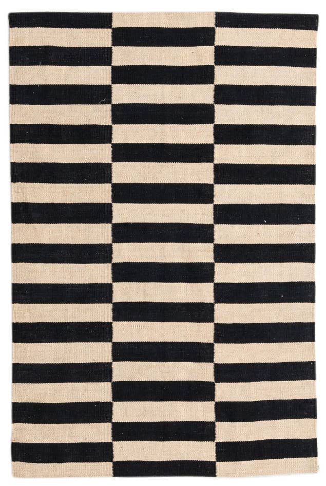 Detail image of 3' 2 x 5' 10 Hand Woven Kilim Modern Wool Rug