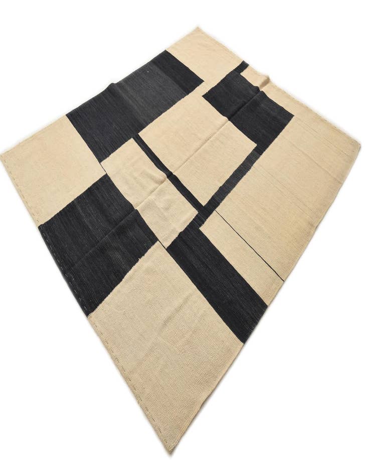 Detail image of 6' 1 x 7' 5  Hand Woven Kilim Modern Wool Rug