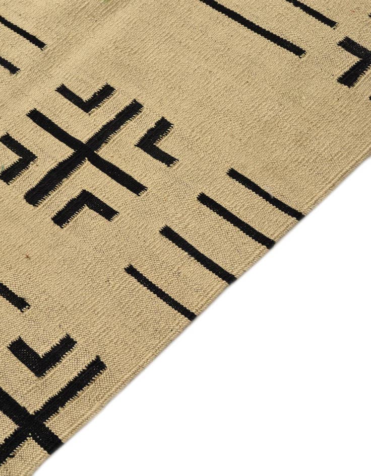 Detail image of 5' 4 x 6' 7  Hand Woven Kilim Modern Wool Rug