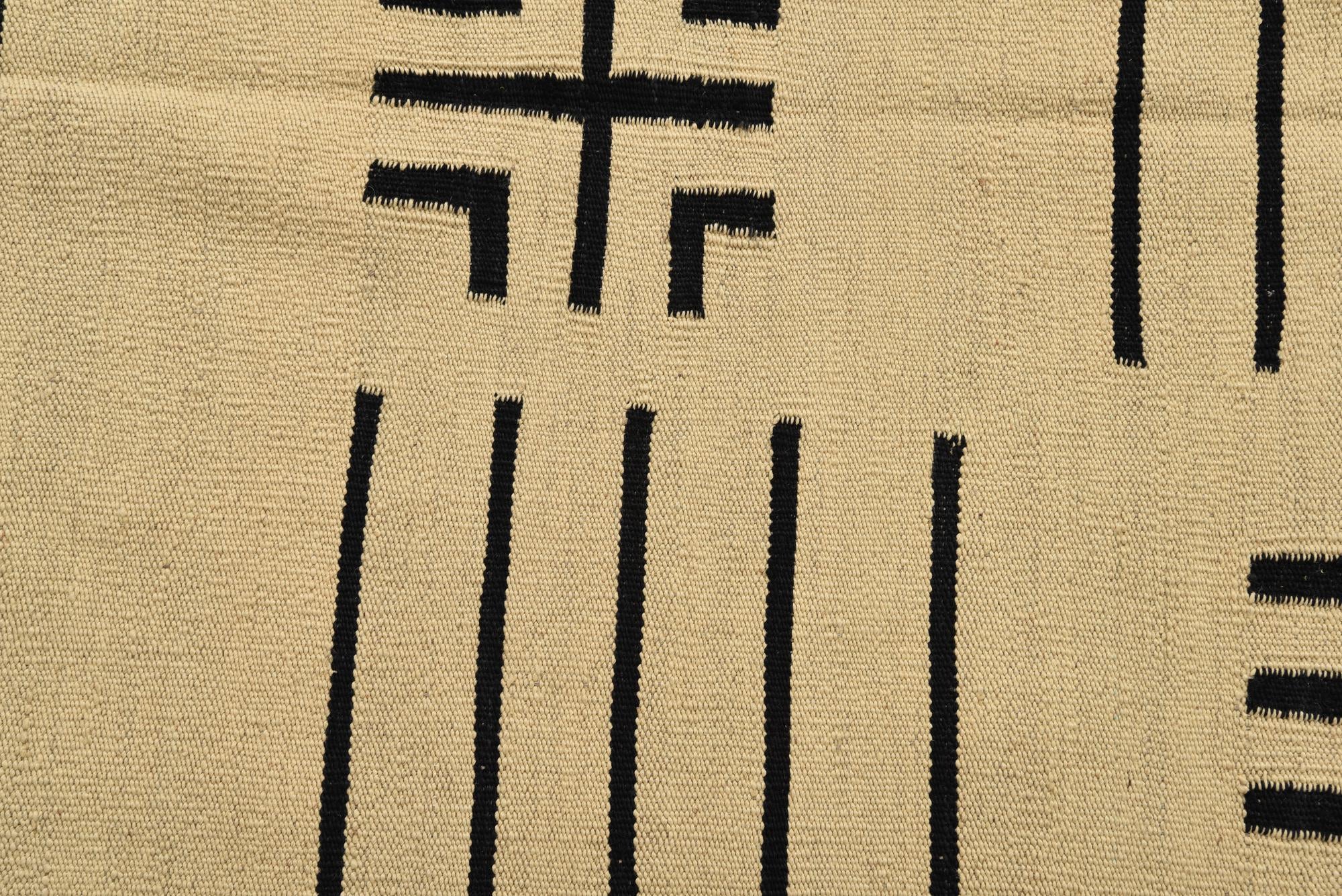 5' 5 x 6' 6 Hand Woven Kilim Modern Wool Rug
