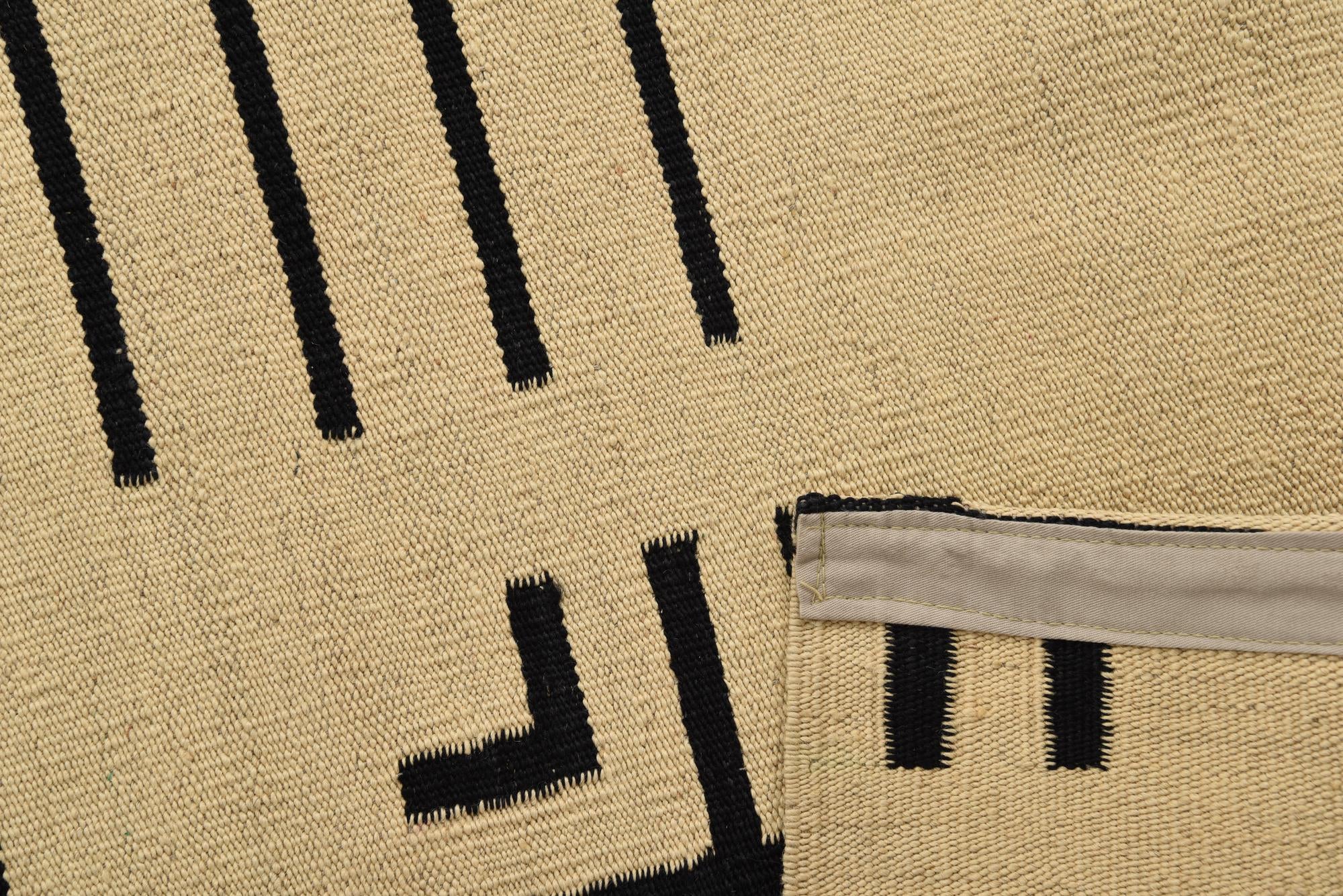 5' 5 x 6' 6 Hand Woven Kilim Modern Wool Rug
