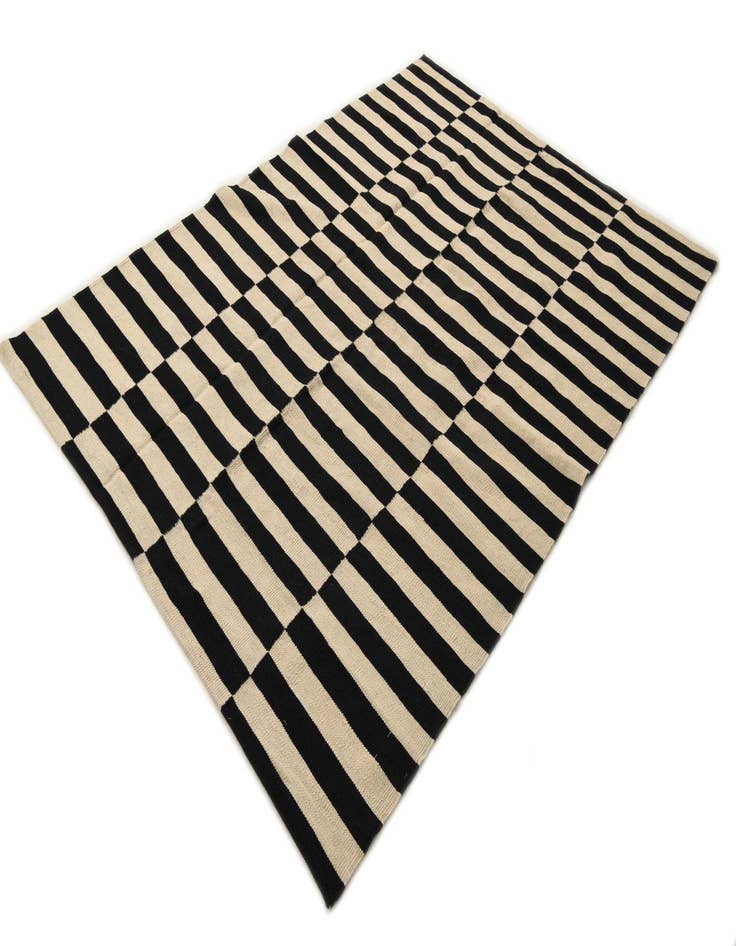 Detail image of 5' 7 x 7' 8  Hand Woven Kilim Modern Wool Rug