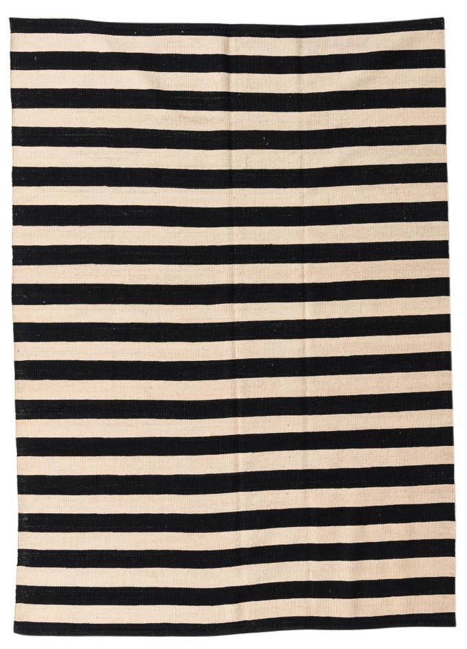 Detail image of 5' 6 x 7' 8 Hand Woven Kilim Modern Wool Rug