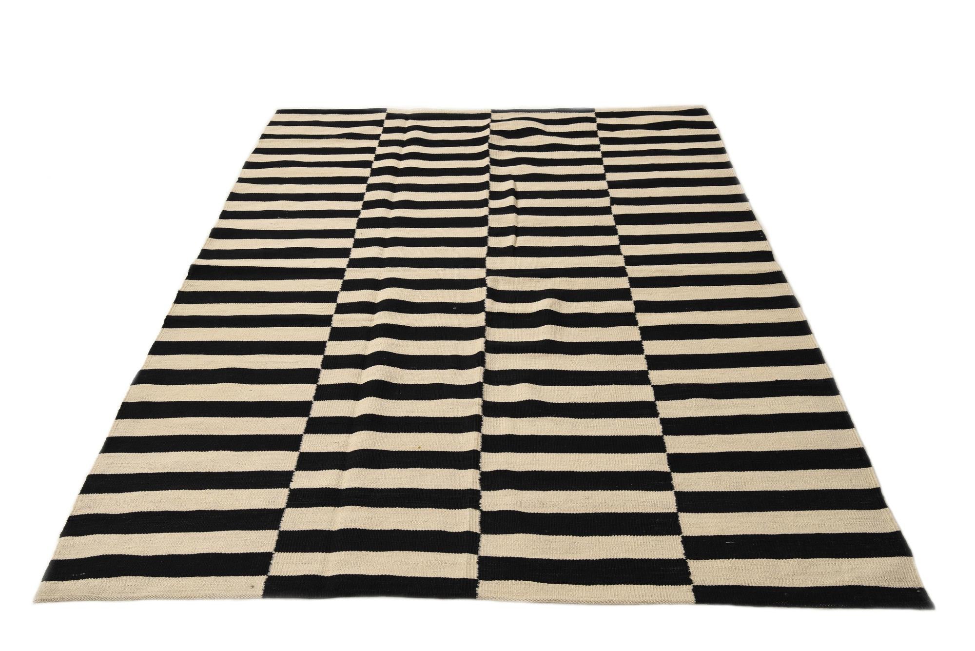 5' 4 x 7' 10 Hand Woven Kilim Modern Wool Rug