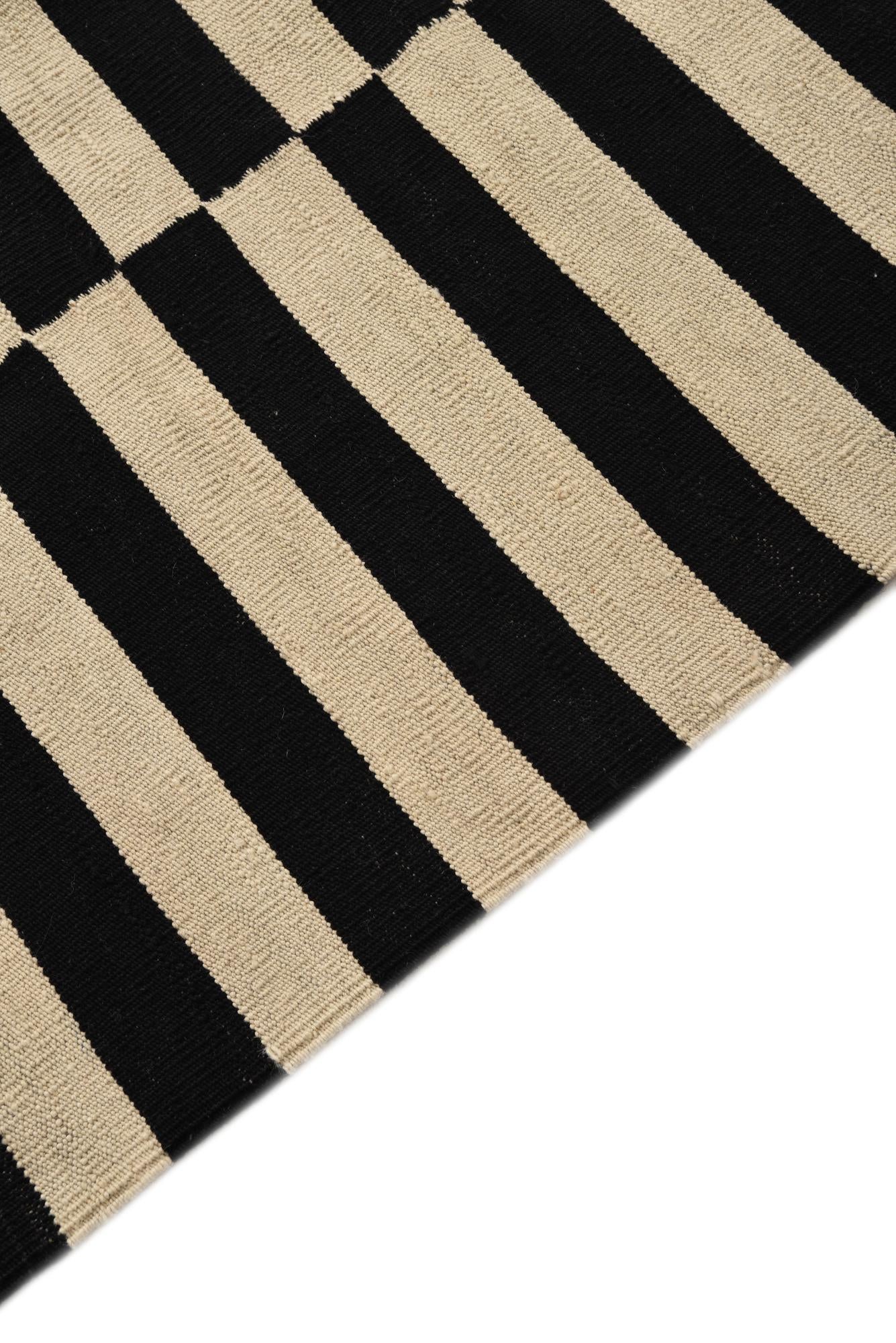5' 4 x 7' 10 Hand Woven Kilim Modern Wool Rug