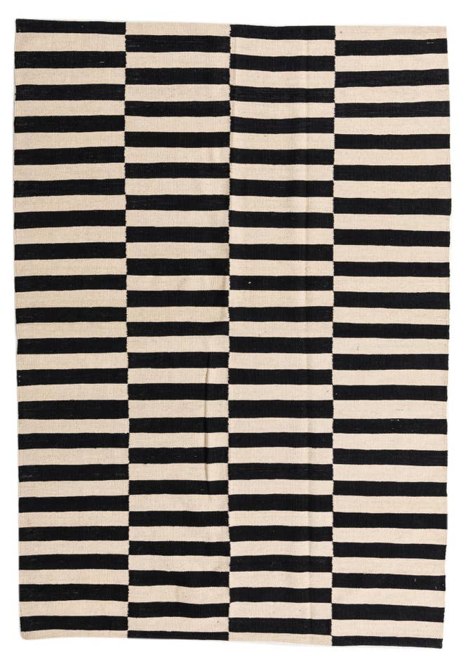 Detail image of 5' 4 x 7' 10 Hand Woven Kilim Modern Wool Rug