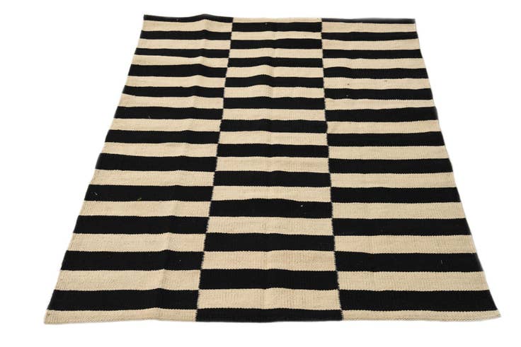 Detail image of 3' 4 x 4' 9 Hand Woven Kilim Modern Wool Rug