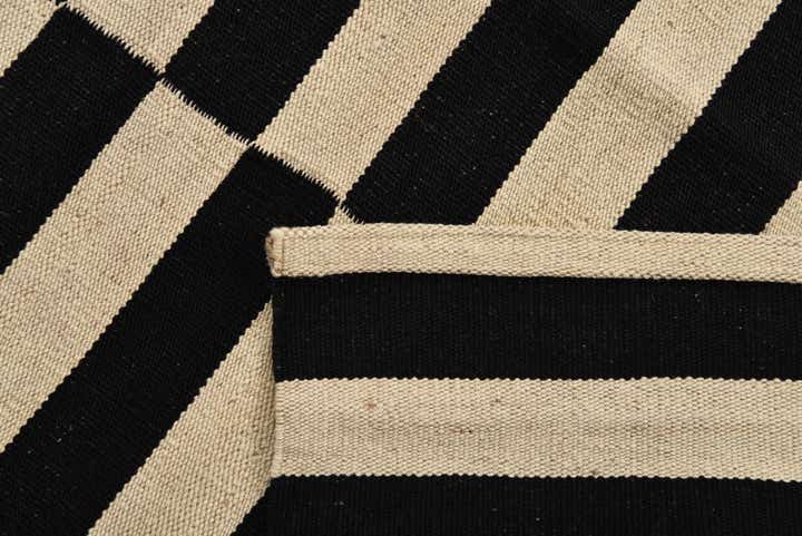 3' 5 x 4' 7 Hand Woven Kilim Modern Wool Rug