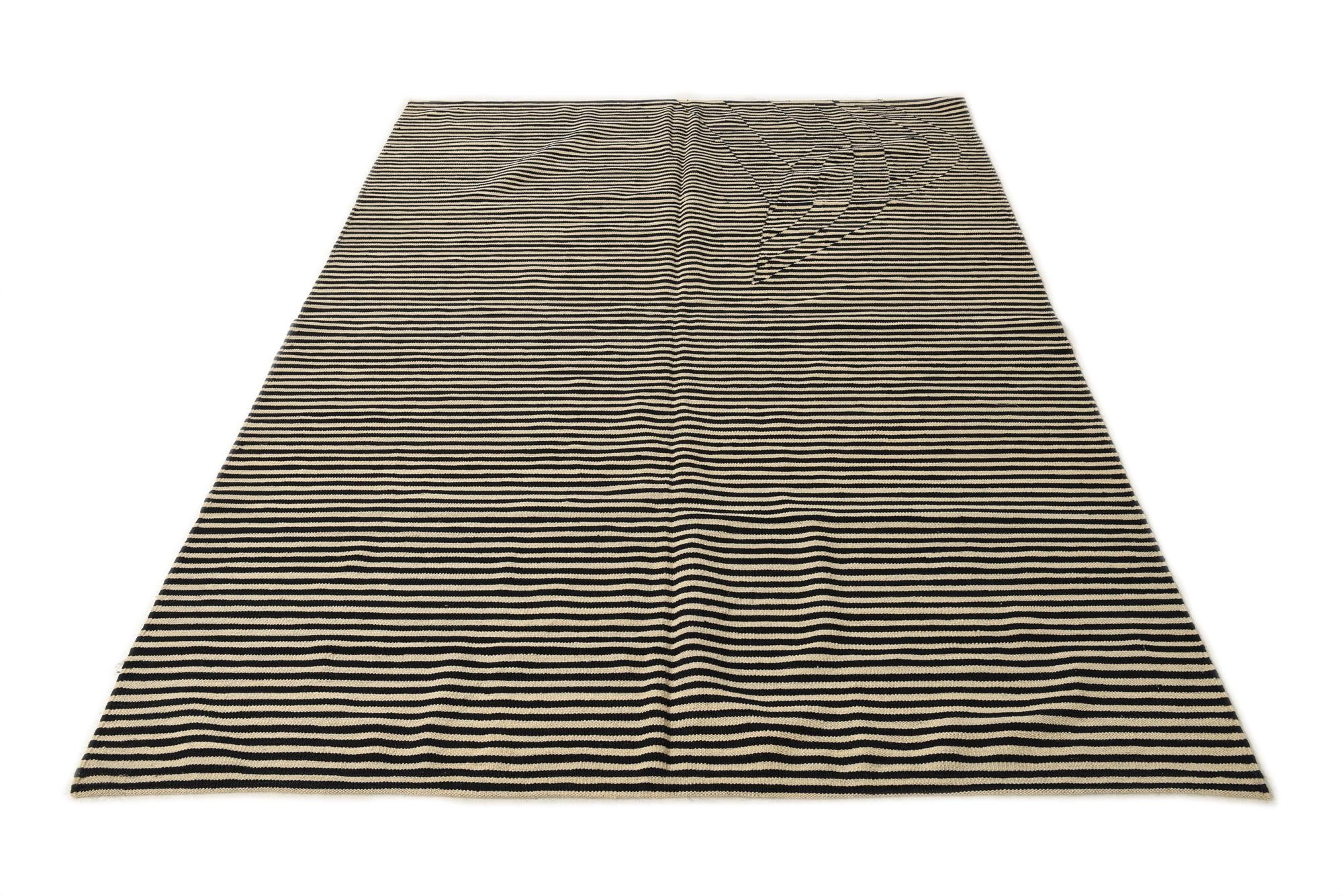 5' 8 x 7' 10 Hand Woven Kilim Modern Wool Rug