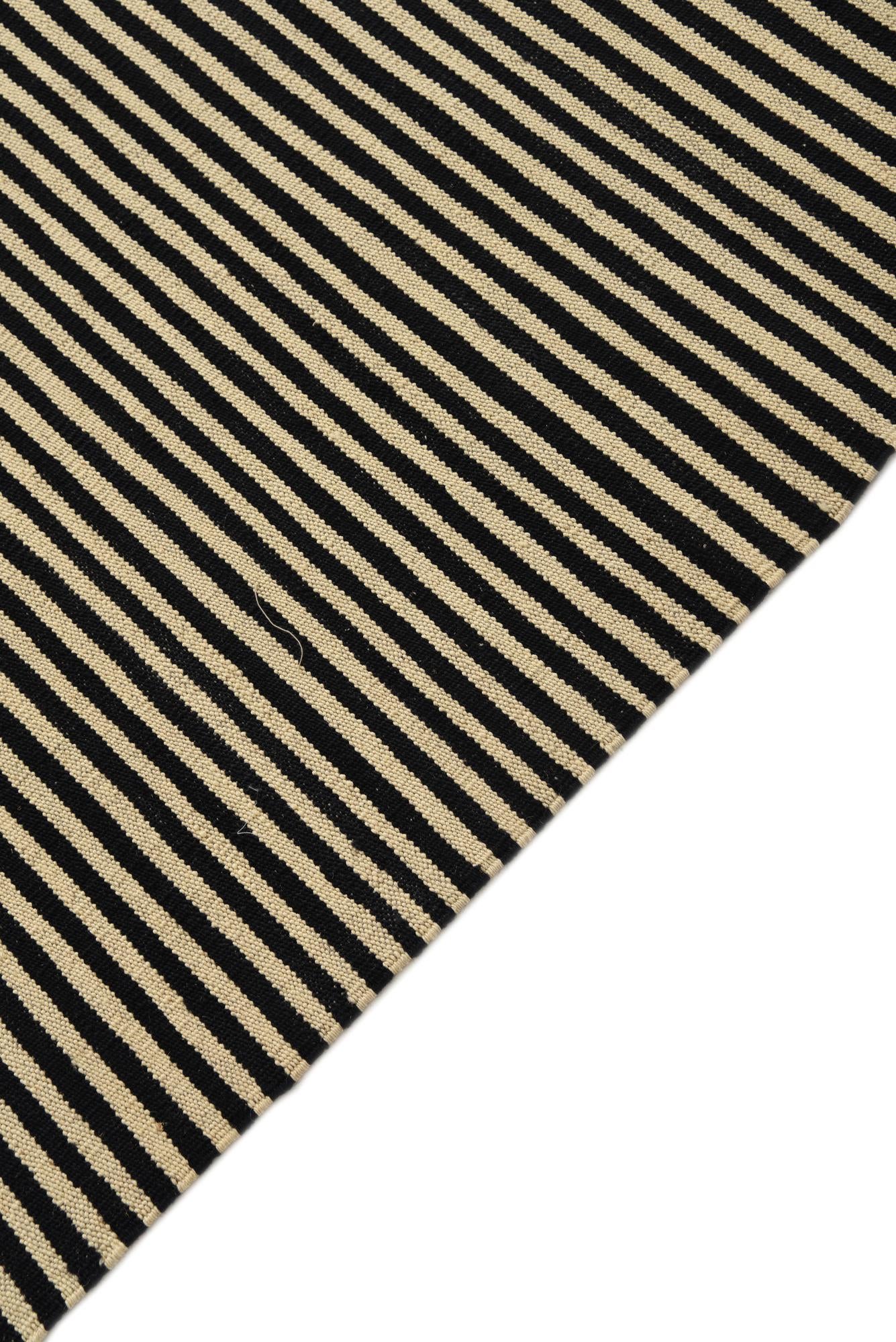 5' 8 x 7' 10 Hand Woven Kilim Modern Wool Rug