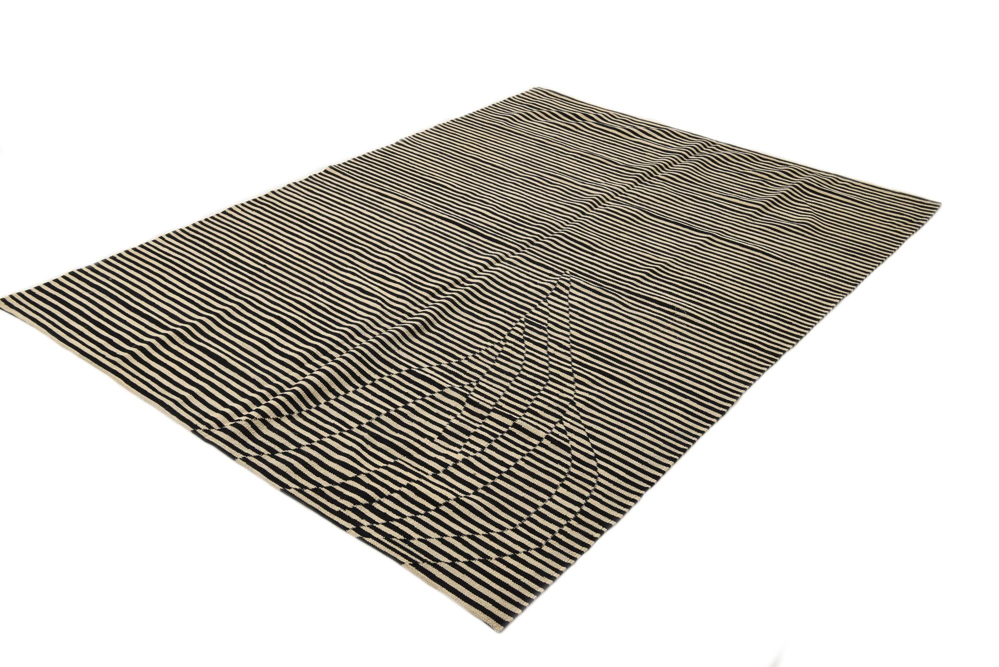 5' 9 x 7' 10 Hand Woven Kilim Modern Wool Rug