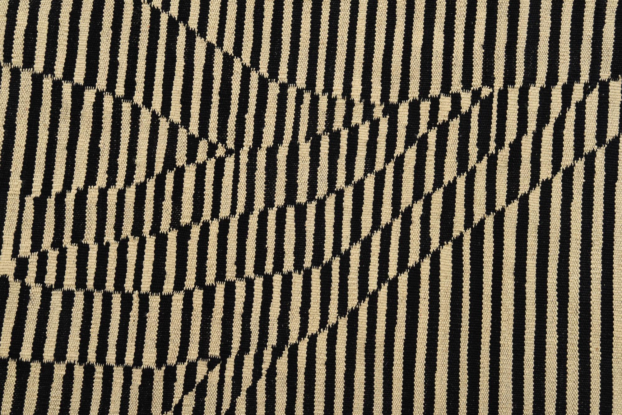5' 9 x 7' 10 Hand Woven Kilim Modern Wool Rug