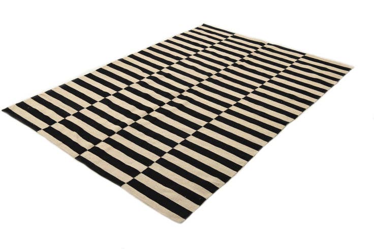 Detail image of 5' 7 x 7' 9 Hand Woven Kilim Modern Wool Rug