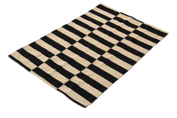 Detail image of 2' 7 x 4' 10 Hand Woven Kilim Modern Wool Rug