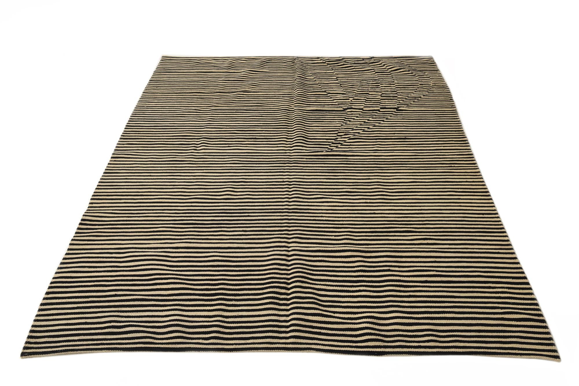 5' 7 x 7' 9 Hand Woven Kilim Modern Wool Rug