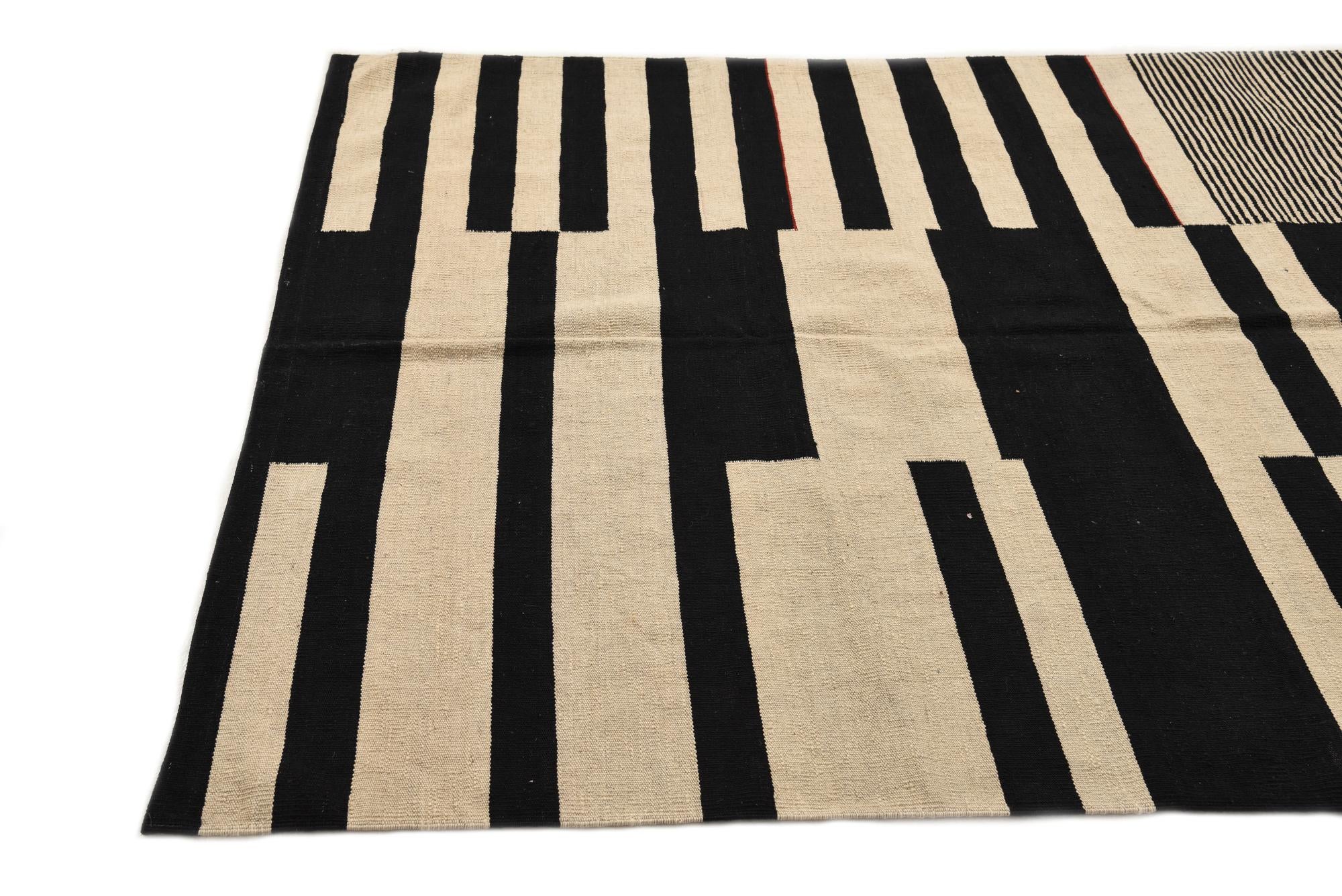 5' 9 x 7' 7 Hand Woven Kilim Modern Wool Rug