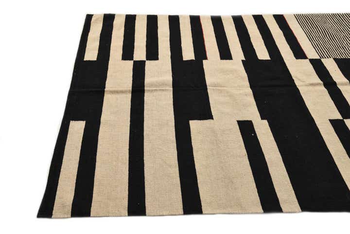 5' 9 x 7' 7 Hand Woven Kilim Modern Wool Rug