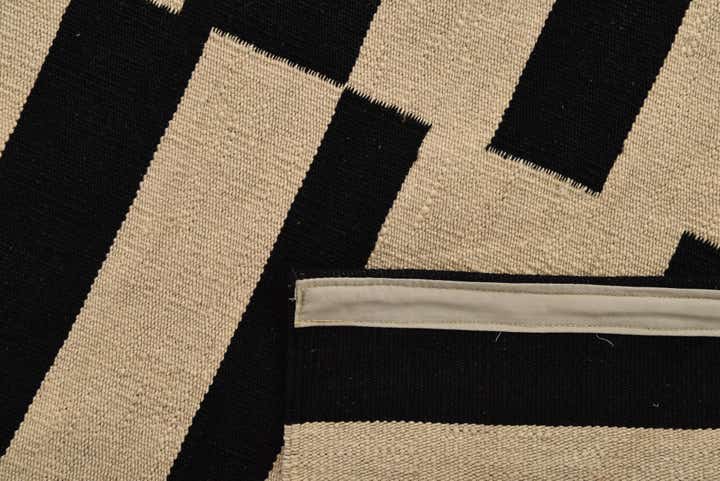5' 9 x 7' 7 Hand Woven Kilim Modern Wool Rug