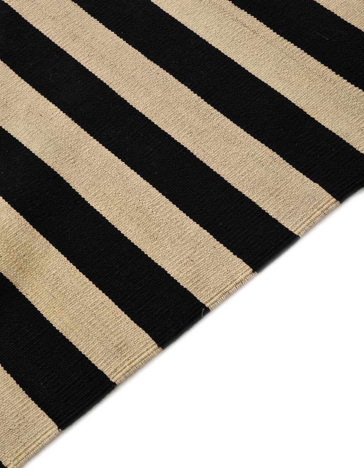 Detail image of 6' 8 x 9' 9  Hand Woven Kilim Modern Wool Rug