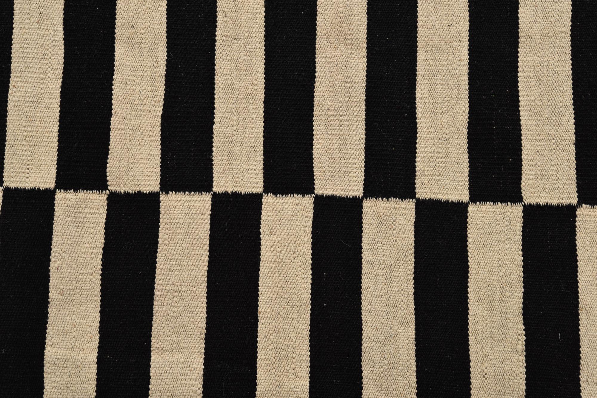 6' 7 x 9' 9 Hand Woven Kilim Modern Wool Rug